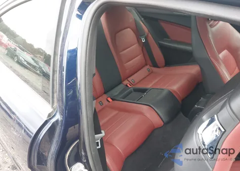 2012 Mercedes-Benz C 350 Sport z USA, uszkodzony, nr VIN WDDGJ5HB3CF817453